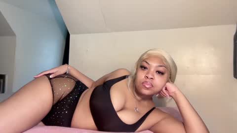 aunyxxx online show from 3, 2, 2025