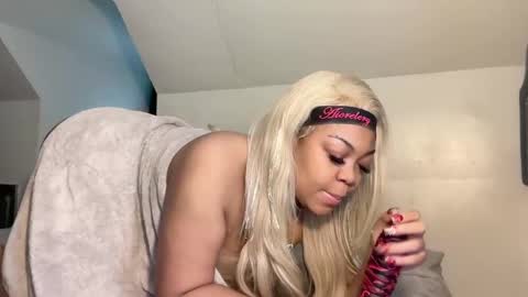 aunyxxx online show from 13, 2, 2025