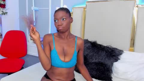 Aurora Queen  online show from 26, 9, 2025