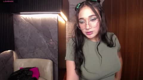 Snapshot of aura_cute_ chatting on 17, 3, 2026 aura_cute_ online show from 17, 3, 2026