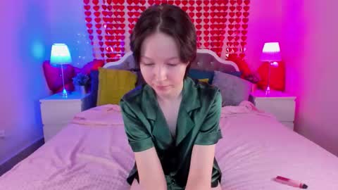 auradiaz online show from 5, 3, 2026