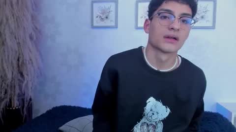 aura online show from 3, 2, 2026