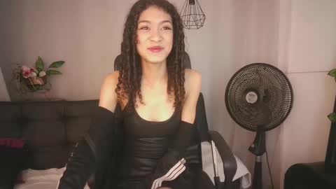 Snapshot of aurora_ath chatting on 8, 12, 2024 Aurora ath online show from 8, 12, 2024