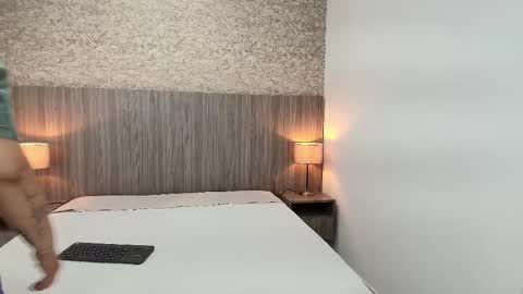 Snapshot of aurora_perez chatting on 6, 11, 2025 Aurora Perez online show from 6, 11, 2025