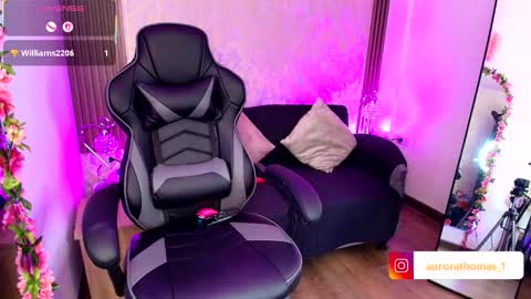 Snapshot of aurora_thomas chatting on 12, 9, 2025 Aurora online show from 12, 9, 2025