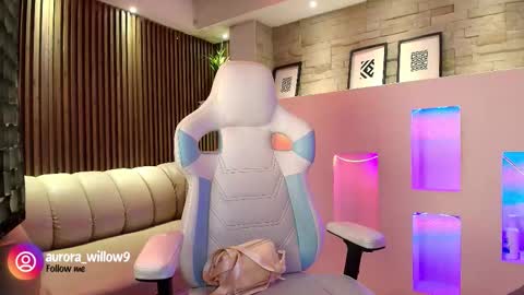 aurora_willow9 online show from 16, 12, 2025