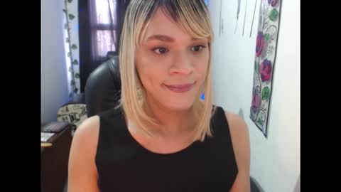 Snapshot of auroraaddams chatting on 26, 10, 2025 AURORA online show from 26, 10, 2025