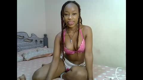 Snapshot of aurorabarbie chatting on 23, 10, 2025 Aurora online show from 23, 10, 2025