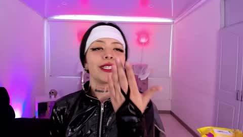 Snapshot of auroradiaz_ chatting on 13, 10, 2025 Aurora Diaz online show from 13, 10, 2025