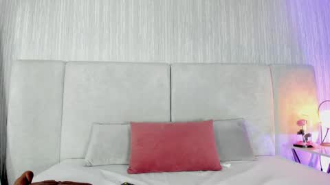 Snapshot of auroradurand chatting on 22, 12, 2024 ... ... online show from 22, 12, 2024