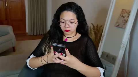 Snapshot of aurorasiera chatting on 14, 9, 2025 Aurora online show from 14, 9, 2025