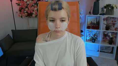 Snapshot of aurorawrenfield chatting on 13, 3, 2026 aurorawrenfield online show from 13, 3, 2026