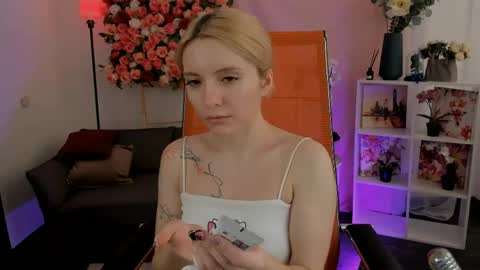 Snapshot of aurorawrenfield chatting on 20, 3, 2026 aurorawrenfield online show from 20, 3, 2026