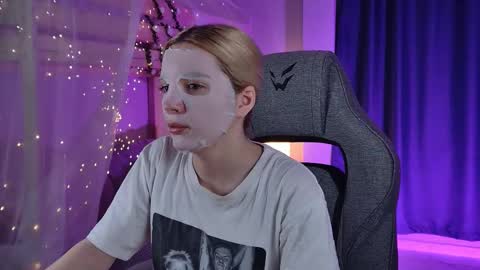 Snapshot of aurorawrenfield chatting on 23, 3, 2026 aurorawrenfield online show from 23, 3, 2026