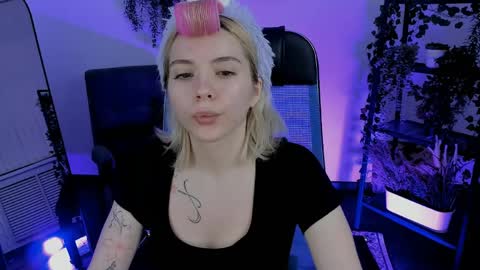 Snapshot of aurorawrenfield chatting on 7, 4, 2026 aurorawrenfield online show from 7, 4, 2026