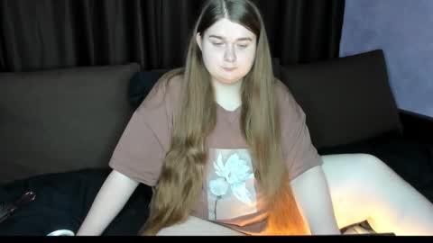 Snapshot of aushpana chatting on 12, 11, 2025 aushpana online show from 12, 11, 2025