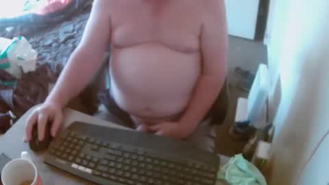 Snapshot of aussiebaker chatting on 2, 11, 2025 aussiebaker online show from 2, 11, 2025