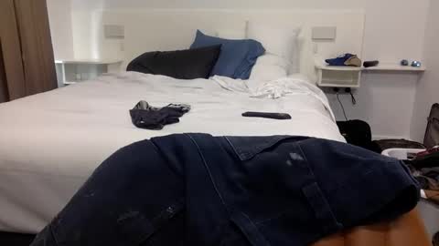 aussieguy59660 online show from 27, 2, 2026