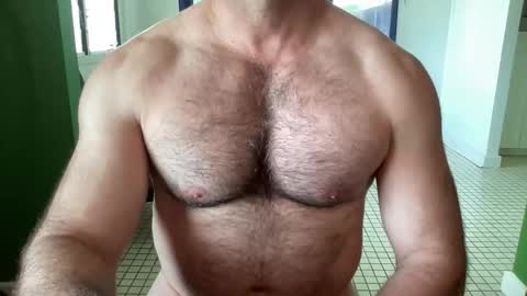 Snapshot of aussiemuscledad chatting on 6, 1, 2026 AussieMuscleDad online show from 6, 1, 2026