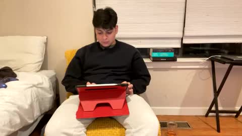 HarrisonGeorge online show from 4, 3, 2025