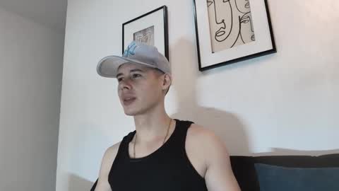 Snapshot of austiin_ross1 chatting on 17, 10, 2025 austiin online show from 17, 10, 2025