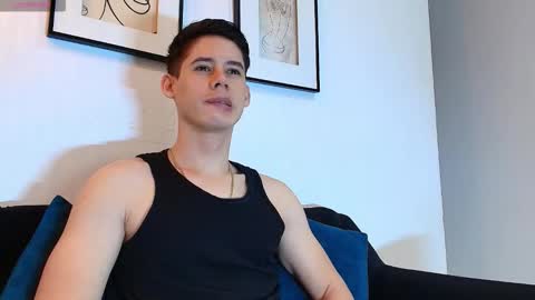 Snapshot of austiin_ross1 chatting on 27, 10, 2025 austiin online show from 27, 10, 2025