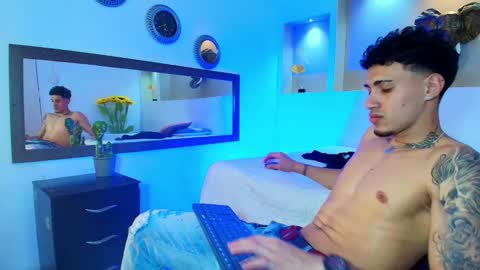 AUSTIN  online show from 19, 12, 2024