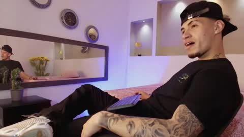 AUSTIN  online show from 21, 12, 2024