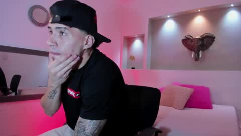 AUSTIN  online show from 25, 2, 2025