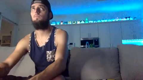 Snapshot of austincutieyes chatting on 2, 10, 2025 AudiEna online show from 2, 10, 2025