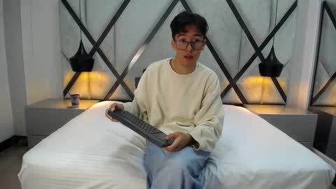 austinreeds online show from 11, 10, 2025