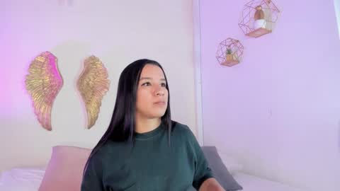 Ava  Bennett online show from 2, 12, 2025