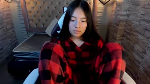 Snapshot of ava_broown chatting on 3, 12, 2024              online show from 3, 12, 2024