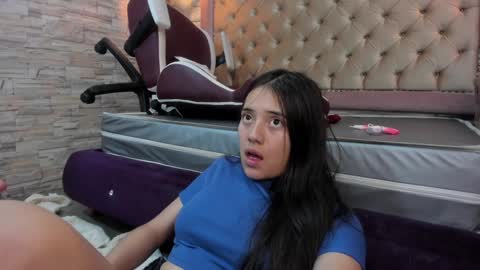 Snapshot of ava_broown chatting on 21, 1, 2025              online show from 21, 1, 2025