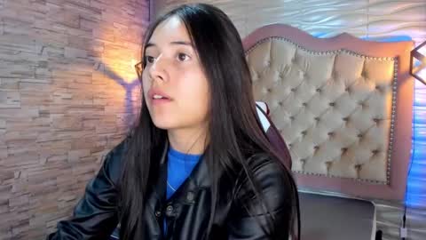 Snapshot of ava_broown chatting on 6, 2, 2025              online show from 6, 2, 2025