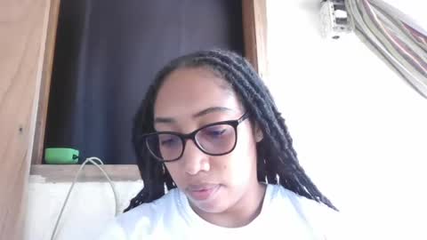 Ava Jordana online show from 15, 2, 2025