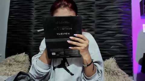 Snapshot of ava_jones_1 chatting on 5, 12, 2025 ava_jones_1 online show from 5, 12, 2025