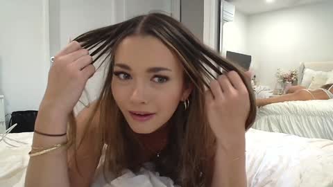 Ava Brooks online show from 29, 9, 2025