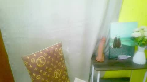 avacadaxcx online show from 23, 12, 2025