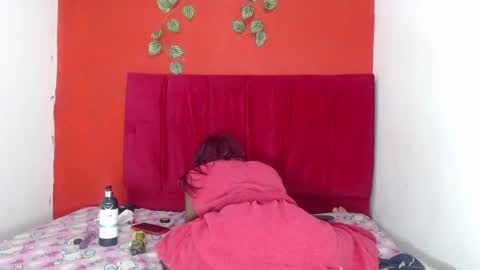 avalericherrycm101 online show from 1, 2, 2025