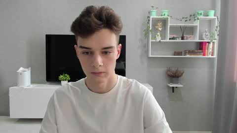 Snapshot of avegothy chatting on 4, 2, 2025 gothy 3 online show from 4, 2, 2025