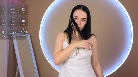 Avelyne online show from 11, 10, 2025