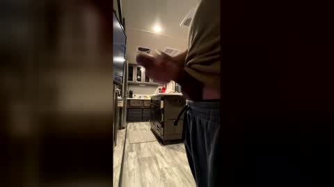 Snapshot of average210 chatting on 14, 1, 2026 average210 online show from 14, 1, 2026