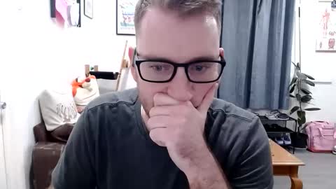 averagepenisalex online show from 20, 12, 2025