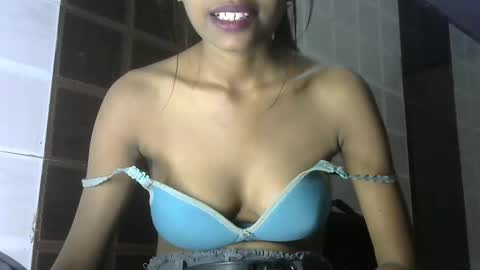 Snapshot of avery_lust01 chatting on 7, 3, 2026 avery_lust01 online show from 7, 3, 2026