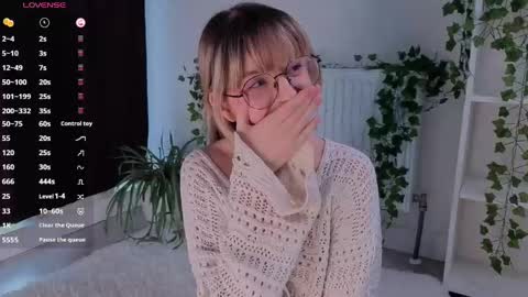 aviaveavi online show from 23, 3, 2026