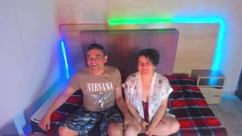 Snapshot of avictoria_and_andrescm chatting on 12, 11, 2025 avictoria_and_andrescm online show from 12, 11, 2025