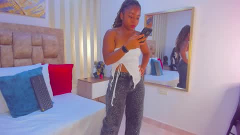 AVIS  online show from 12, 11, 2025