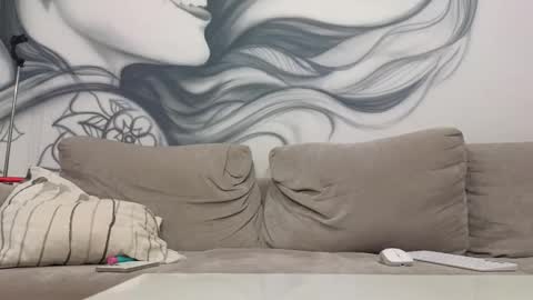 Snapshot of avr0ra chatting on 30, 11, 2025 Goddess Avrora online show from 30, 11, 2025