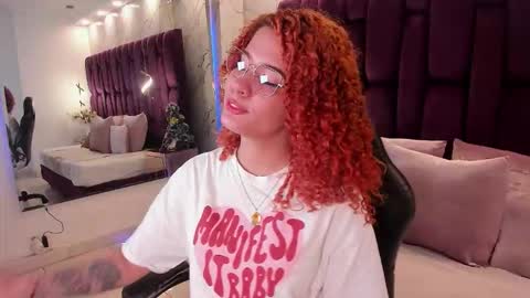 Avril  online show from 2, 12, 2025